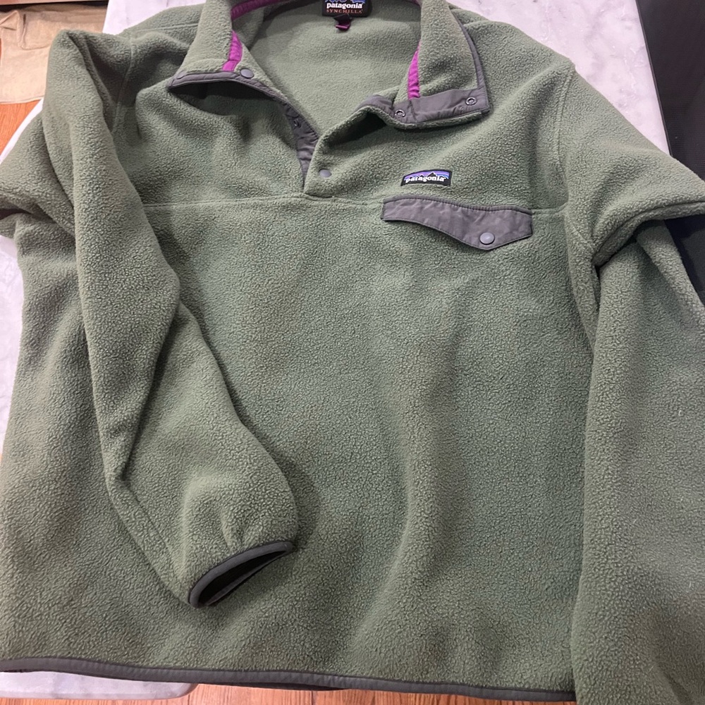 Patagonia Green Fleece Pullover